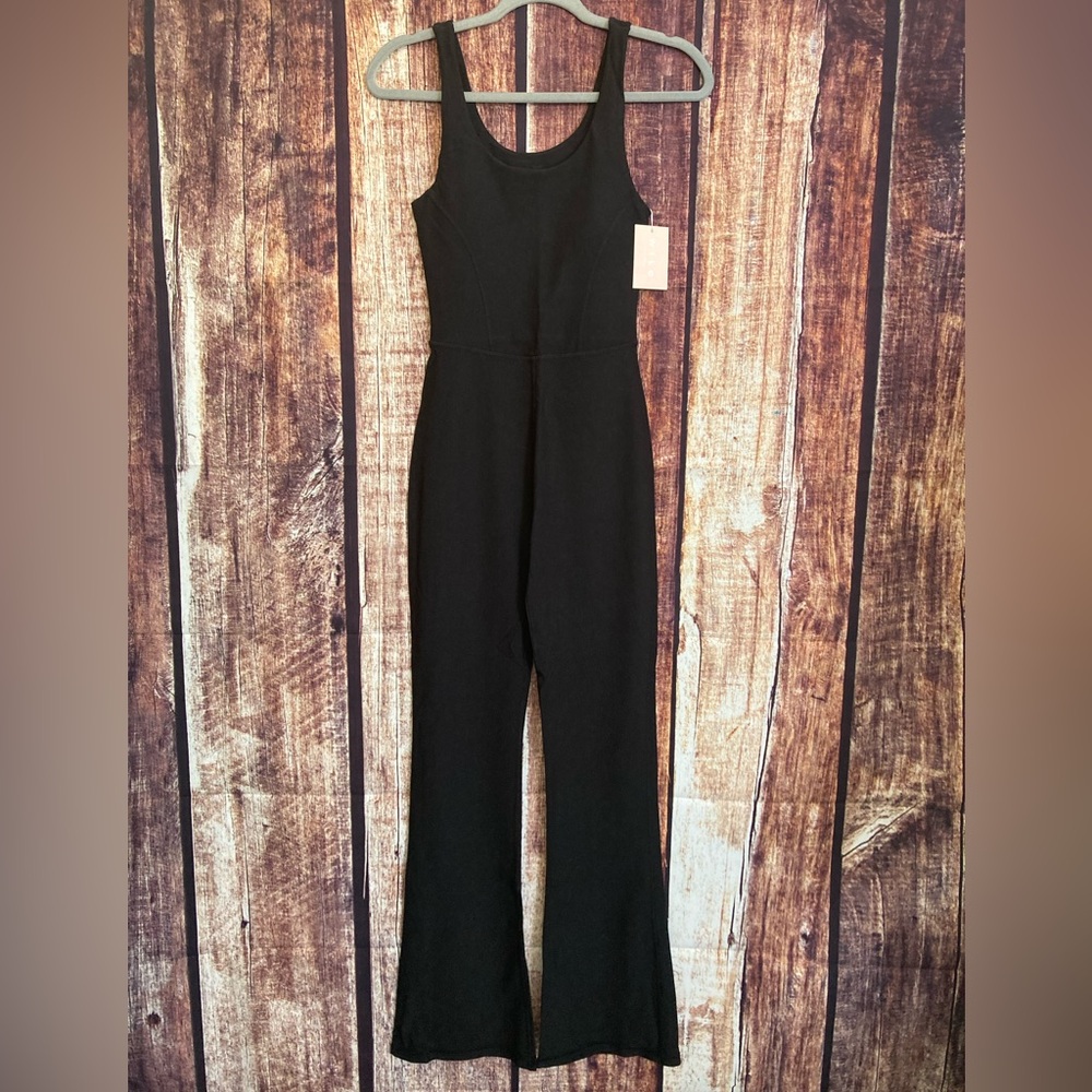 WILO | NWT Women’s Ribbed Flare Jumpsuit